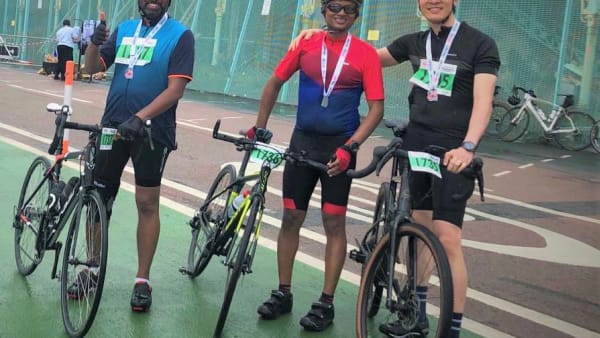 Surgeons complete charity cycle ride
